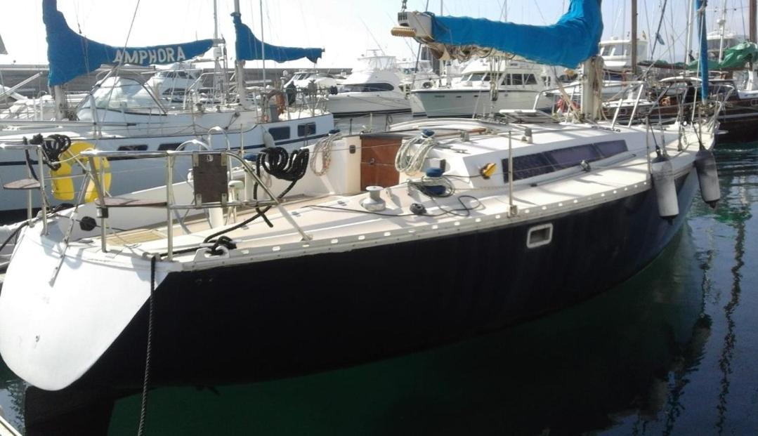ホテル Spirit Of Shackleton Yacht プエルト・カレロ エクステリア 写真